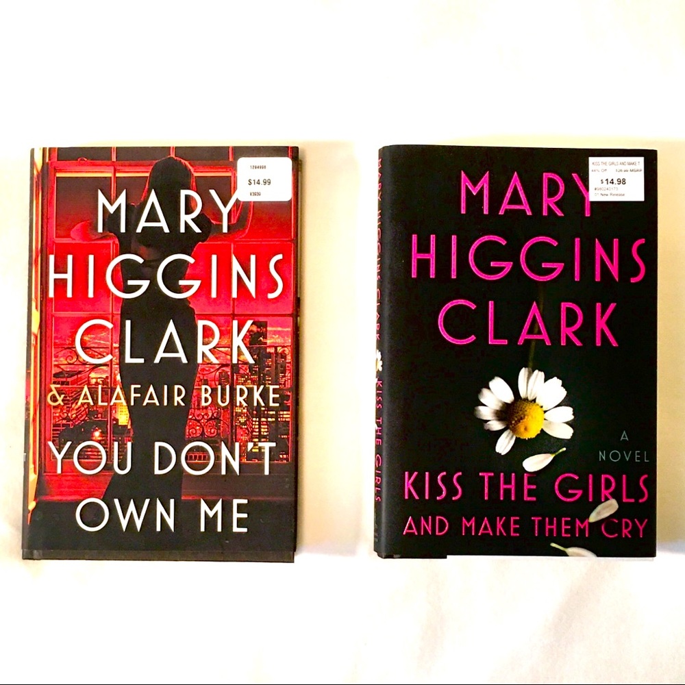 (2) MARY HIGGINS CLARK Hardcover Books